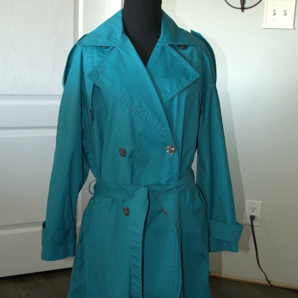 Vintage Brem Rainwear Women's Trench Coats and Raincoats size 10 Petite